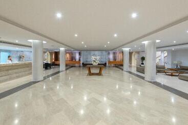 Otel Lindos Royal Resort