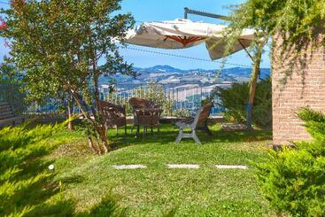 هتل Mamiani & Relaxing Spa Urbino