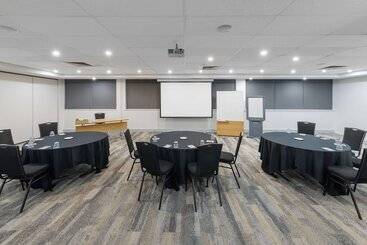 هتل Oaks Perth