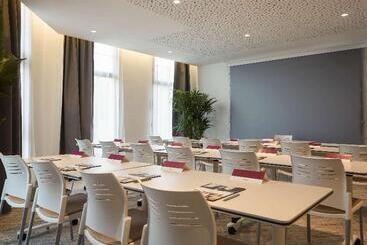 هتل Mercure Avignon Gare Tgv