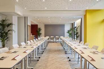 هتل Mercure Avignon Gare Tgv