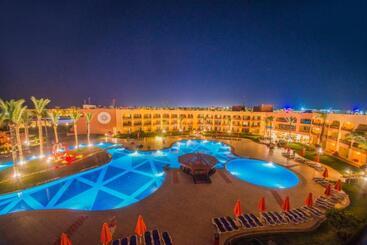 هتل Nubian Village, Families And Couples Only