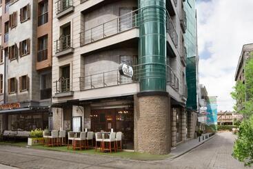Orka Royal Hotel & Spa