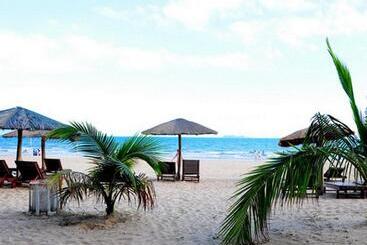 هتل Palm Beach Resort & Spa