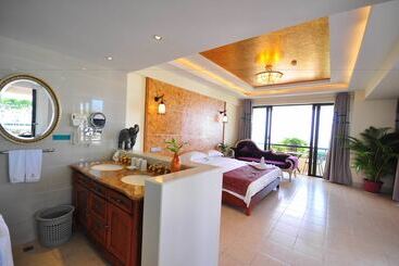 هتل Palm Beach Resort & Spa