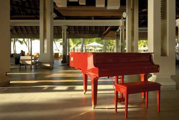 هتل Paradis Beachcomber Golf Resort & Spa