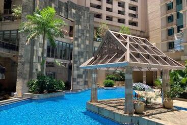 هتل Rambler Garden