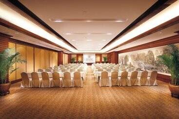 هتل Regal Palace