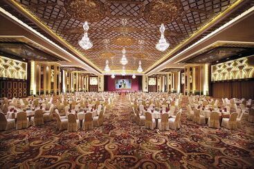 هتل Regal Palace