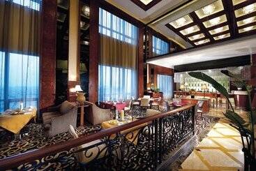 هتل Regal Palace