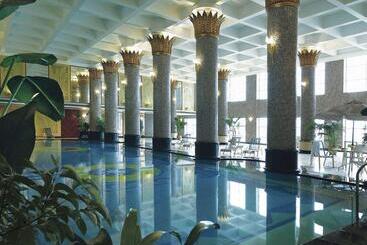 هتل Regal Palace