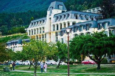 هتل Rydges Lakeland Resort Queenstown