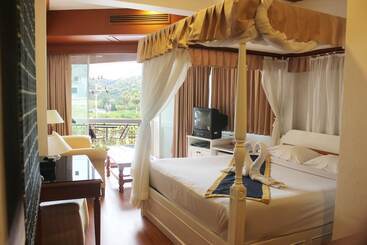 Orchid Hotel And Spa Kalim Bay