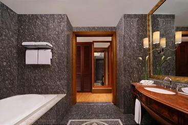 酒店 The Ritzcarlton Jakarta, Mega Kuningan