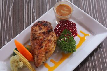 酒店 Woraburi Phuket Resort & Spa   Sha Plus