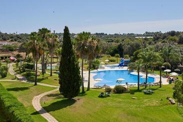 هتل The Navigator - Palm Oasis Alvor - All Inclusive