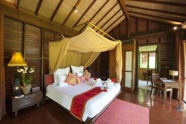 فندق Zeavola Resort
