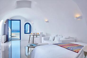 Katikies Chromata Santorini   The Leading Hotels Of The World
