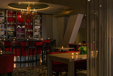 Pennyweight Hotel Boston, Curio Collection By Hilton