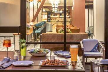 Pennyweight Hotel Boston, Curio Collection By Hilton