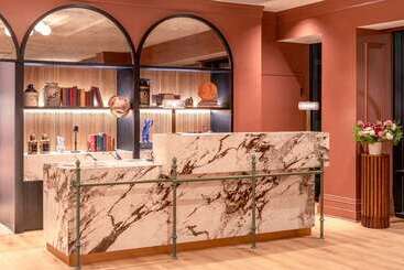 Pennyweight Hotel Boston, Curio Collection By Hilton