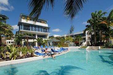 Savannah Beach Club - Christchurch