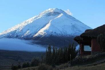 هتل Tambopaxi