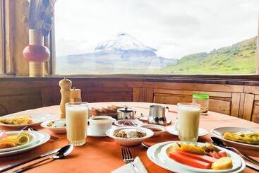 هتل Tambopaxi
