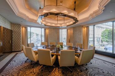 هتل Matild Palace, A Luxury Collection