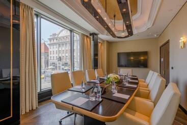 هتل Matild Palace, A Luxury Collection