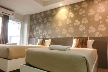 هتل The Premium Residence
