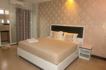 هتل The Premium Residence