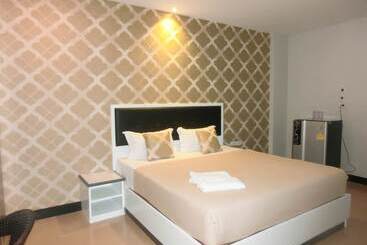 هتل The Premium Residence