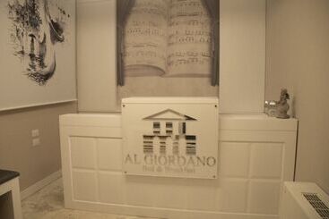 تختخواب و صبحانه Al Giordano