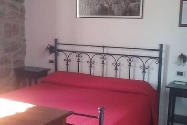 تختخواب و صبحانه Il Casale Delle Fragole