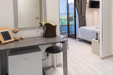 Cilento Suite   Vinarte B&b