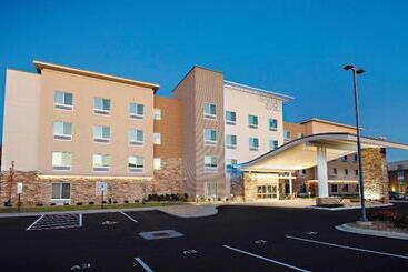 هتل Fairfield Inn & Suites By Marriott Dayton North