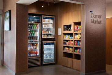 هتل Fairfield Inn & Suites By Marriott Dayton North