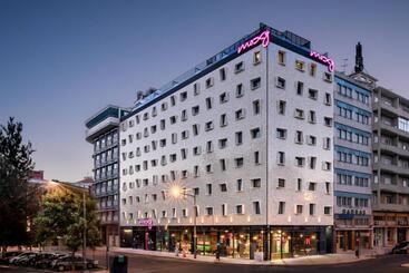 هتل Moxy Lisbon City