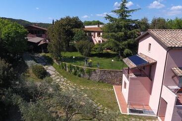 בית מלון כפרי Agriturismo Poggio Corbello