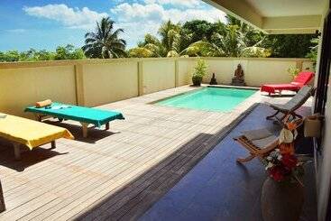 پانسیون Happy Days Guest House
