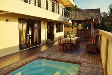 پانسیون Happy Days Guest House