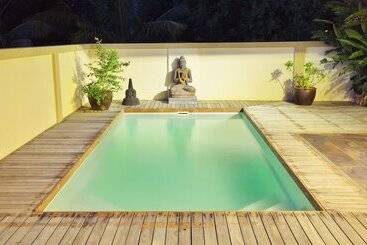 پانسیون Happy Days Guest House