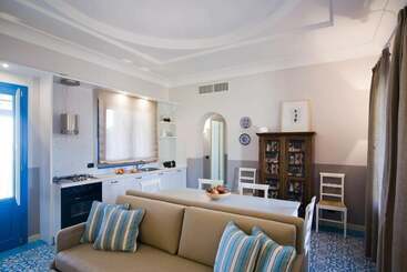اقامتگاه Marsa Siclà Le Ville