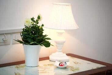 تختخواب و صبحانه Casa Minna