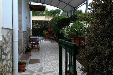 تختخواب و صبحانه Casale Delle Piane