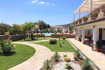 تختخواب و صبحانه Cuore Del Cilento Relais&retreat