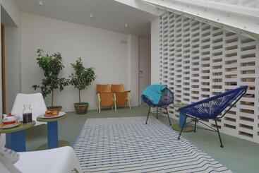 تختخواب و صبحانه Senia_rooms_design