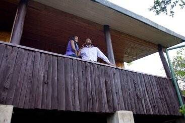هتل Naro Moru River Lodge