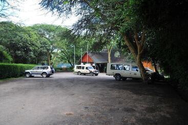هتل Naro Moru River Lodge